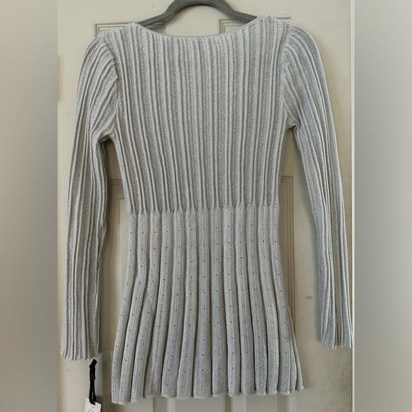 Skys the Limit Top - Picture 5 of 5